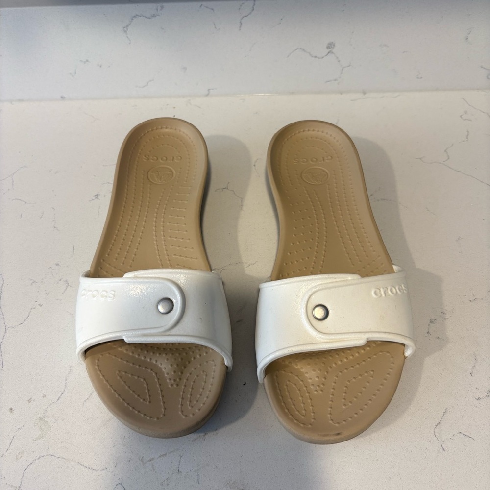 CROCS Women’s White and Tan Slide Sandals
